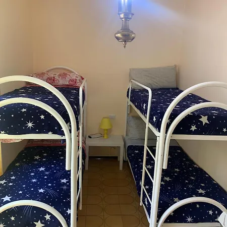 Le Mille E Notte Ii Bed and Breakfast *